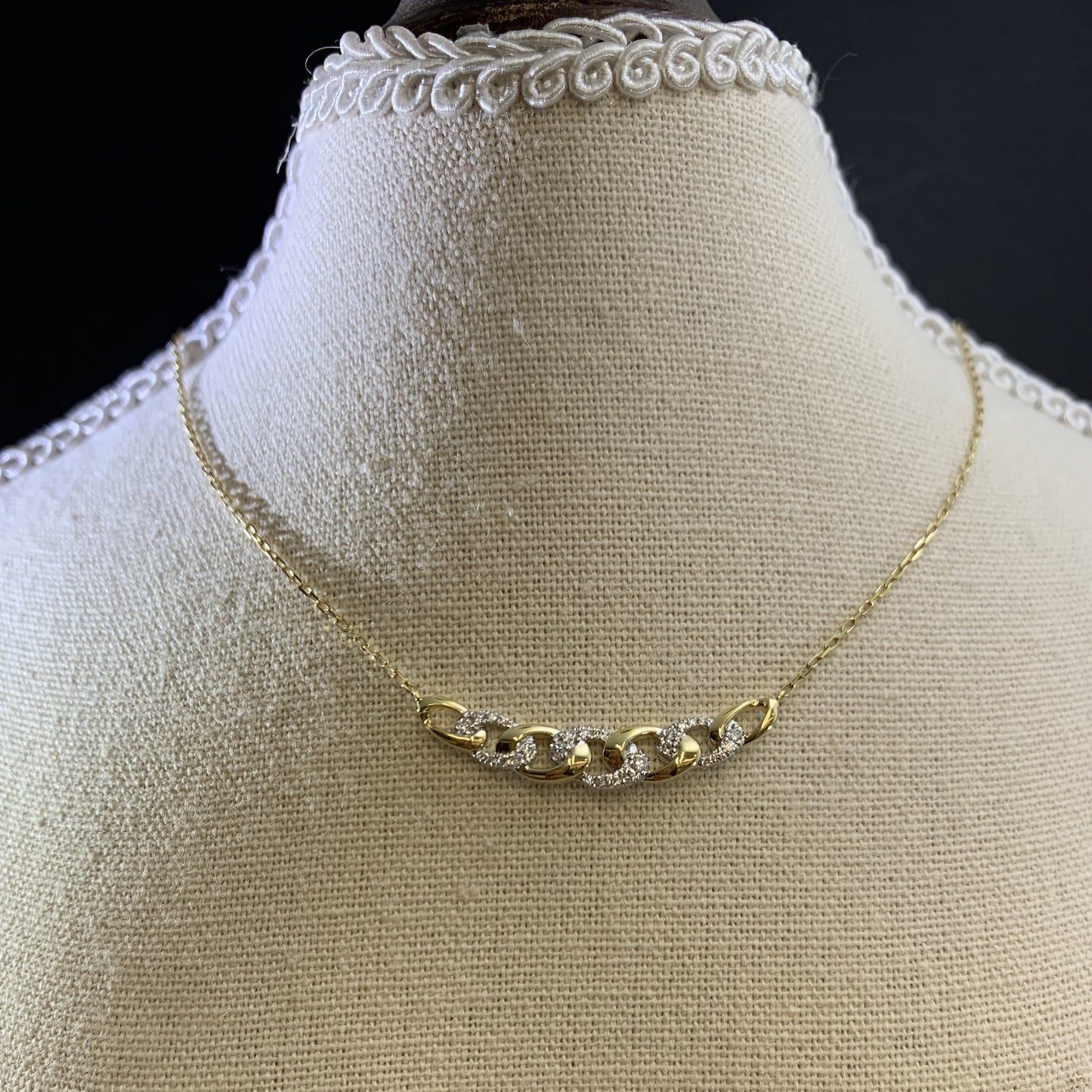 Chain Me Necklace