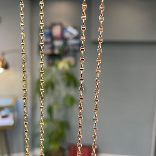 Chic Chain Love